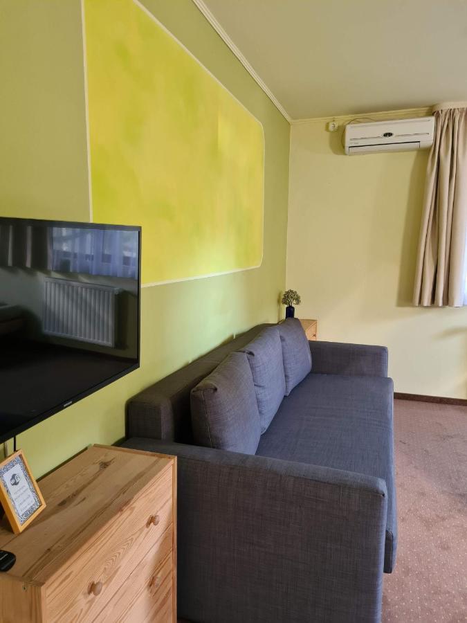 Bed and Breakfast Palantir Panzio Мишкольц Экстерьер фото